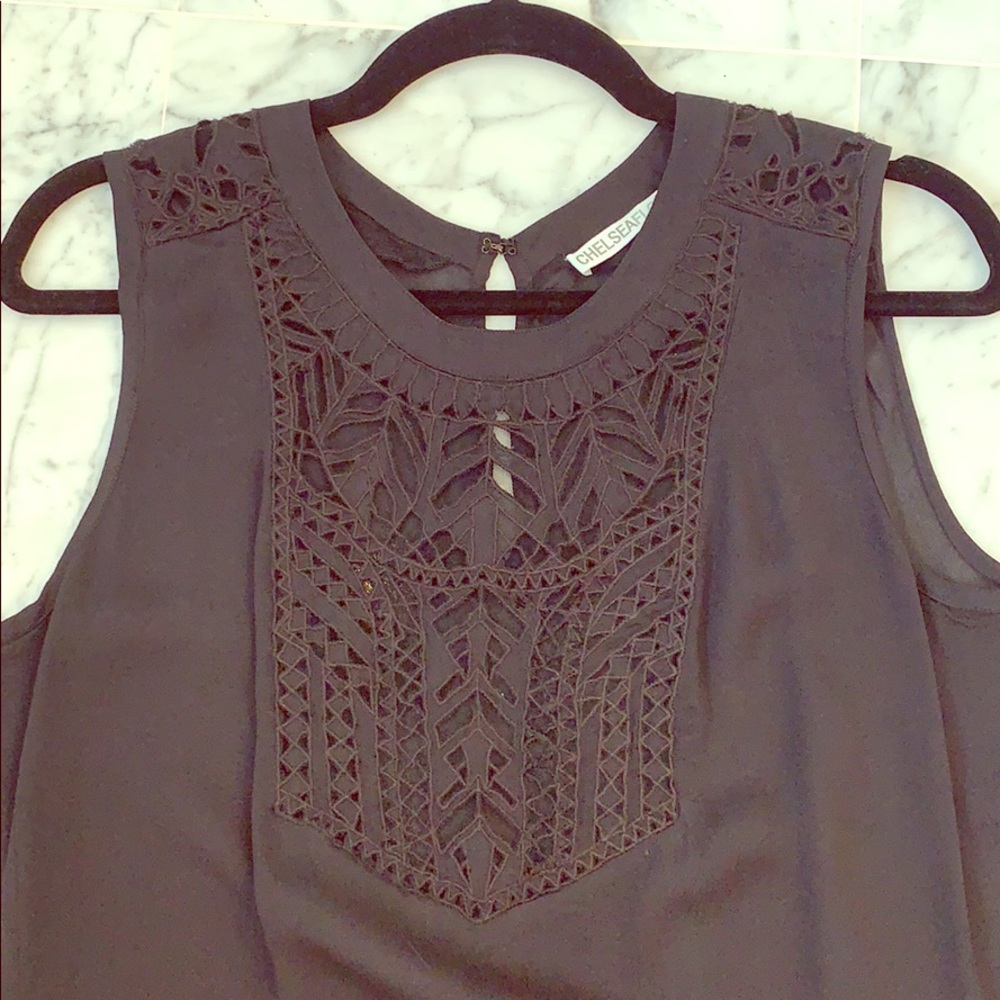 NWOT black CHELSEA FLOWER BLOUSE XS